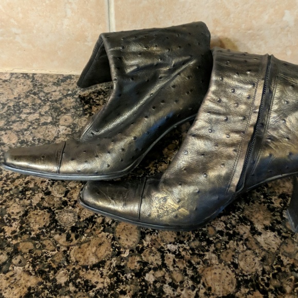 Ostrich print boots - Picture 2 of 6